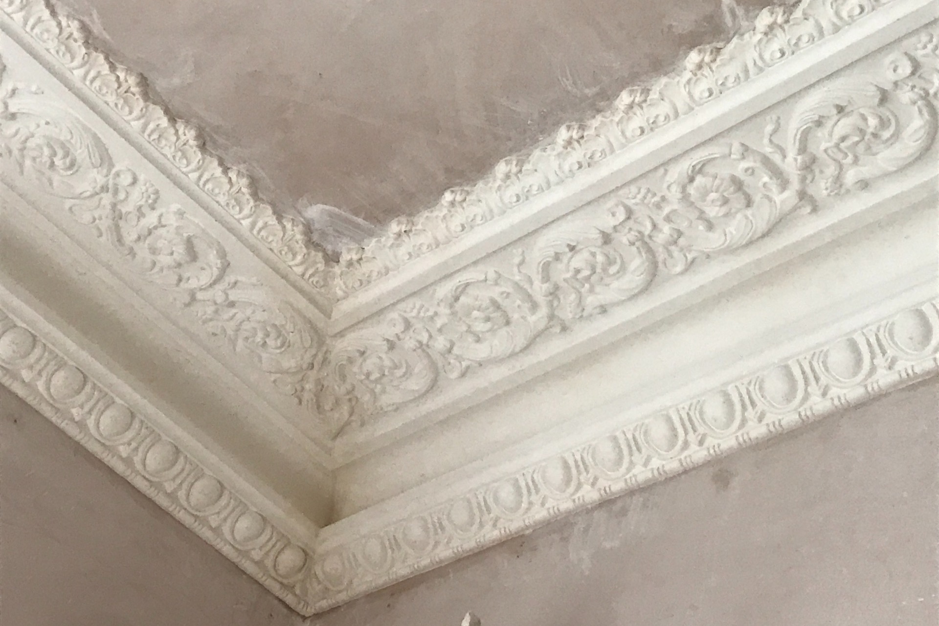 Victorian plaster cornice